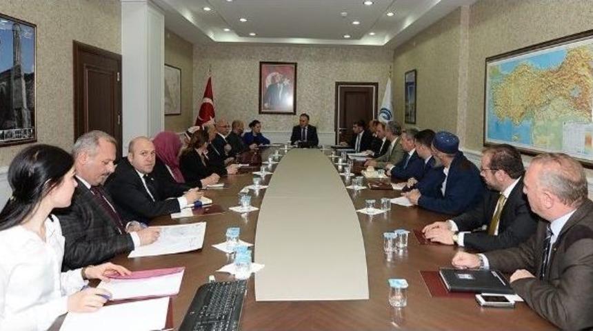 Erzurum&rsquo;da Suriyelilerle İlgili Komisyon Toplantısı Yapıldı