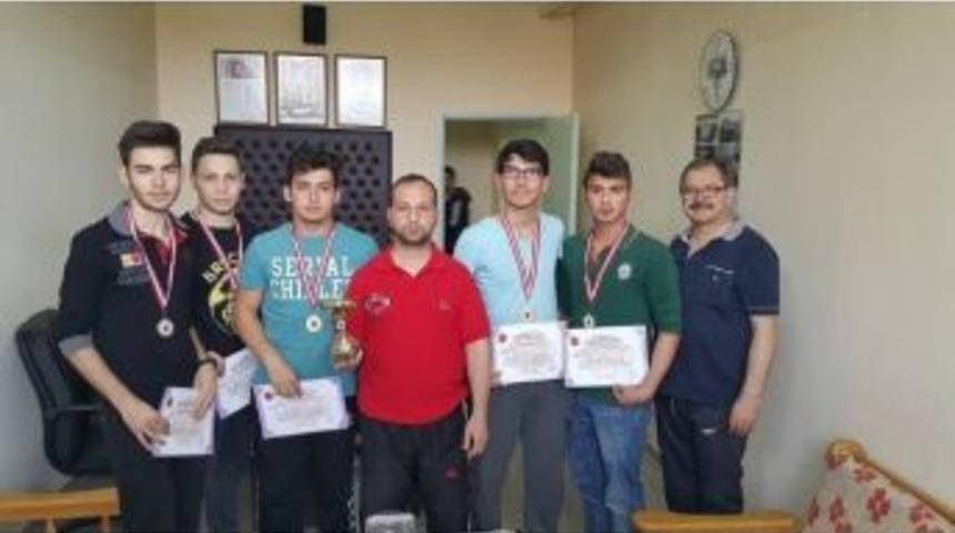 Spor M&uuml;d&uuml;r&uuml;n&uuml; Ziyaret Ettiler