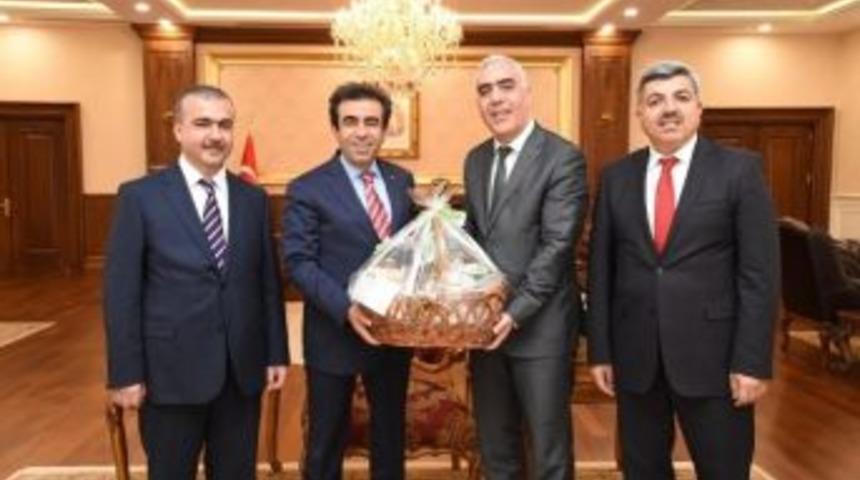 Orman B&ouml;lge M&uuml;d&uuml;r&uuml;&rsquo;nden Vali G&uuml;zeloğlu&rsquo;na Ziyaret