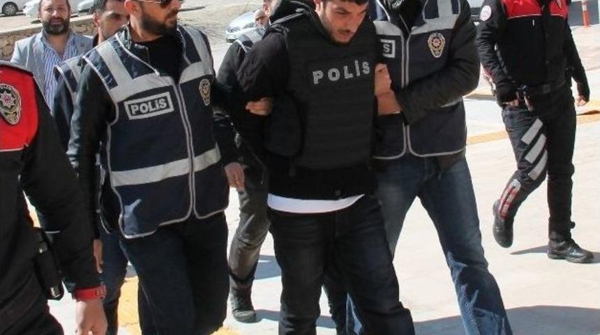 Emekli &Ouml;ğretmenin Katili Adliyeye Sevk Edildi