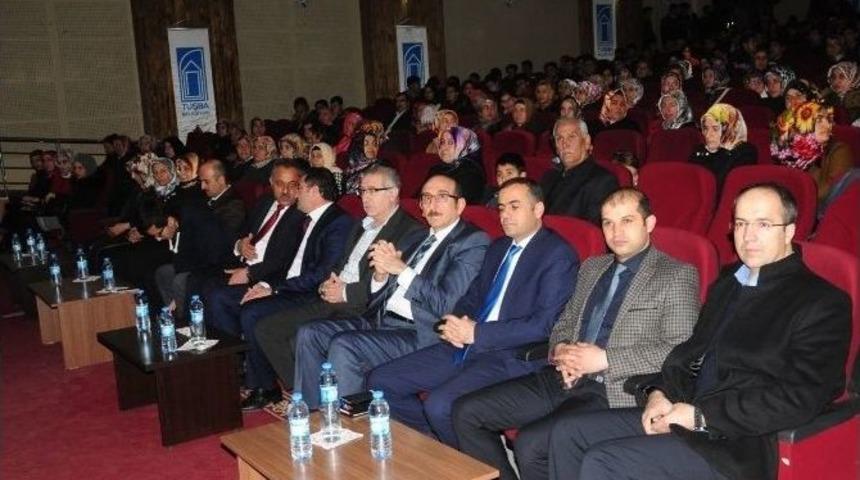 Van&rsquo;da &ldquo;&uuml;niversite Ailelerle Buluşuyor&rdquo; Konferansı