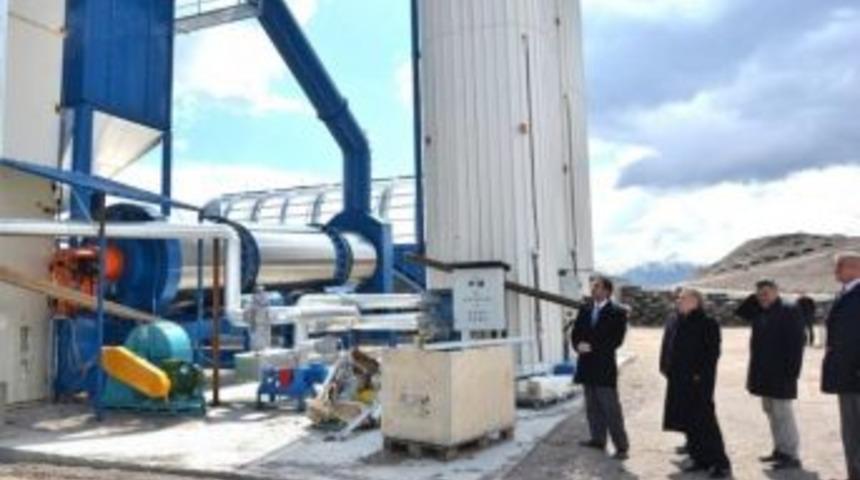 Vali Kahraman: “yerli Üretim İle Kara Yollarındaki Asfaltı Köy Yollarında Kullanacağız”