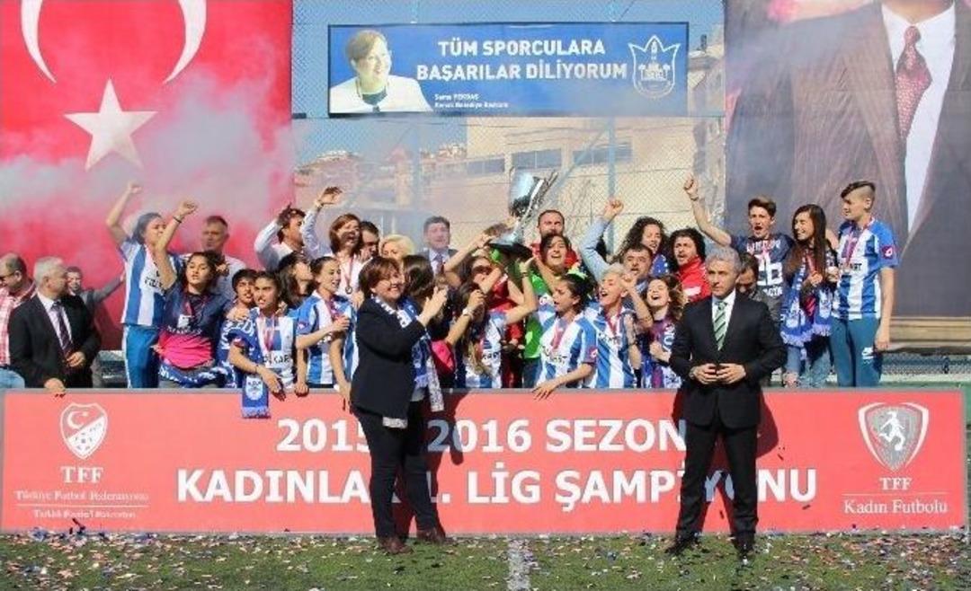 Şampiyon Kadınlar Kupasına Kavuştu