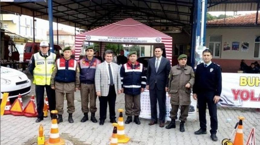 Buharkent&rsquo;te &lsquo;g&uuml;venli Trafik İle Hayatta Kal&rsquo; Projesi Başlatıldı