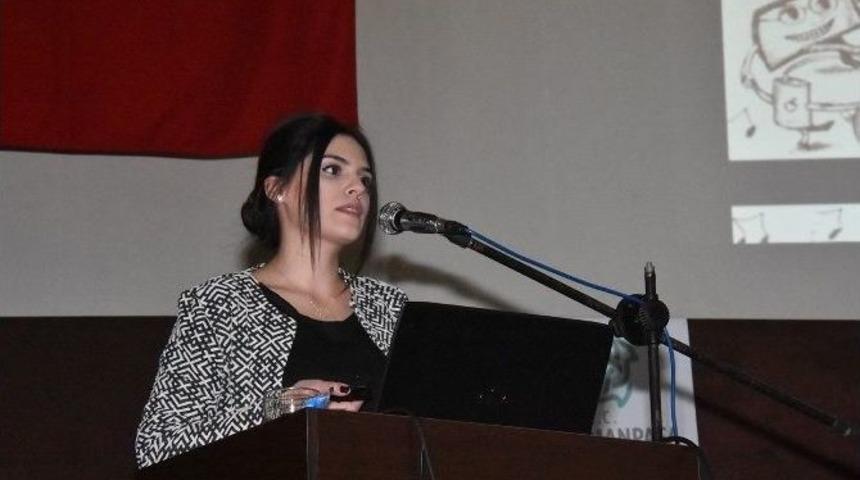 Ebeveynlere &ldquo;&ccedil;ocuklarda Sanal Bağımlılık, İnternet, Oyun Ve Sosyal Medya&rdquo; Anlatıldı