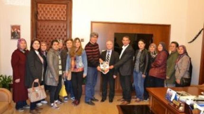 Soma&rsquo;da Hanımeli Pazarı Kuruluyor