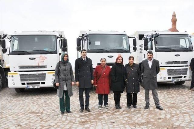 Doğubayazıt Belediyesi Araç Filosunu Genişletti