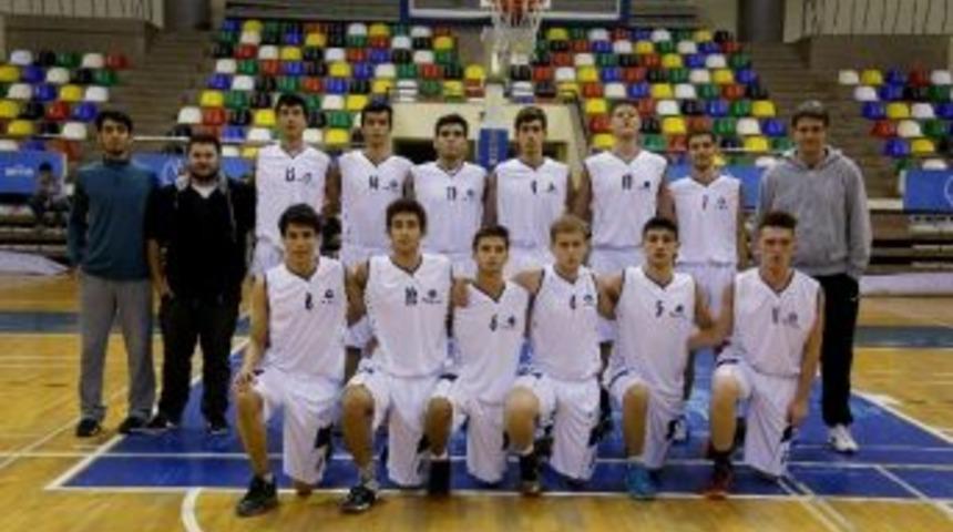 İhlas Koleji Şampiyonluğa Koşuyor