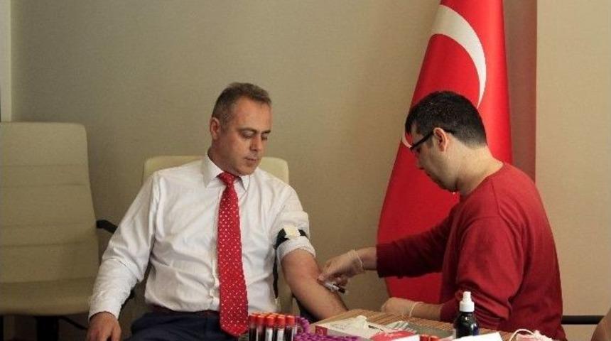 Polisten K&ouml;k H&uuml;cre Bağışına Yoğun İlgi