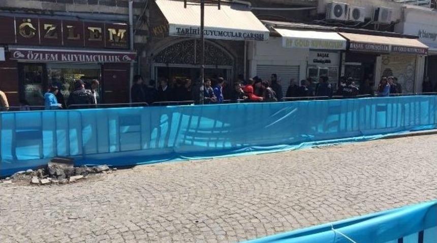 Davutoğlu İ&ccedil;in Geniş G&uuml;venlik &Ouml;nlemleri