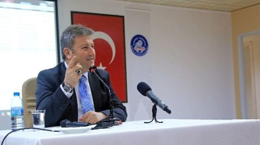 Başkan Palancıoğlu&rsquo;dan Gen&ccedil;lere Kariyer Tavsiyeleri