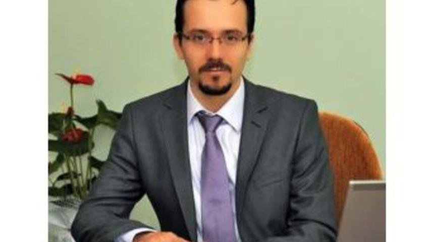 Ad&uuml; Rekt&ouml;r&uuml; Bircan, Diyarbakır&rsquo;daki Ter&ouml;r Saldırısını Kınadı