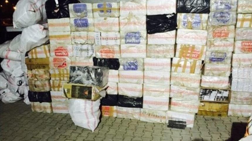 Van&rsquo;da Bir Milyon 146 Bin Paket Sigara Ele Ge&ccedil;irildi