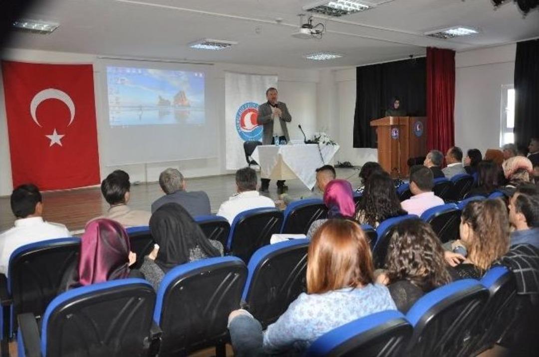 Gen&ccedil;lere Başkan Brifingi