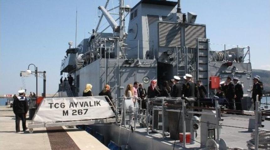 Şehit Aileleri Ve Gaziler Mayın Tarama Gemisini Ziyaret Etti