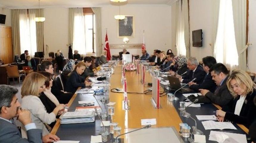 Tbmm Komisyonunda Aile Destek Merkezi Anlatıldı