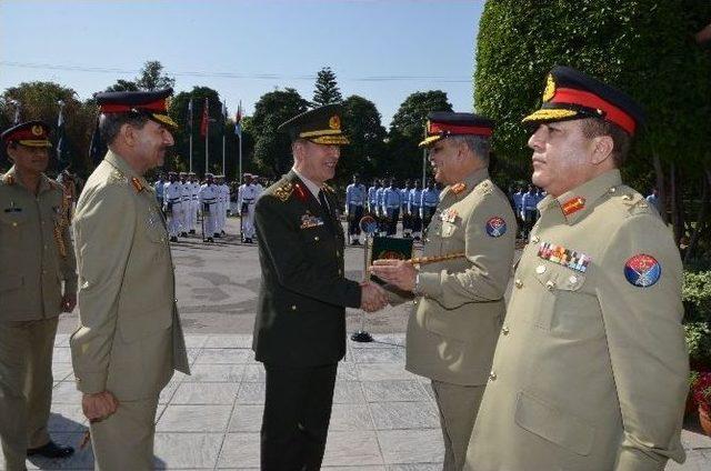 Orgeneral Akar, Pakistan’a Resmi Ziyarette Bulundu