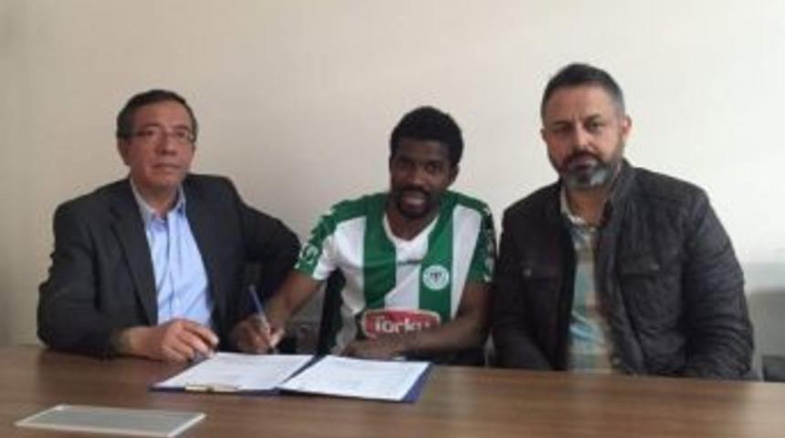 Torku Konyaspor, Kibong Mbamba&rsquo;nın S&ouml;zleşmesini Uzattı