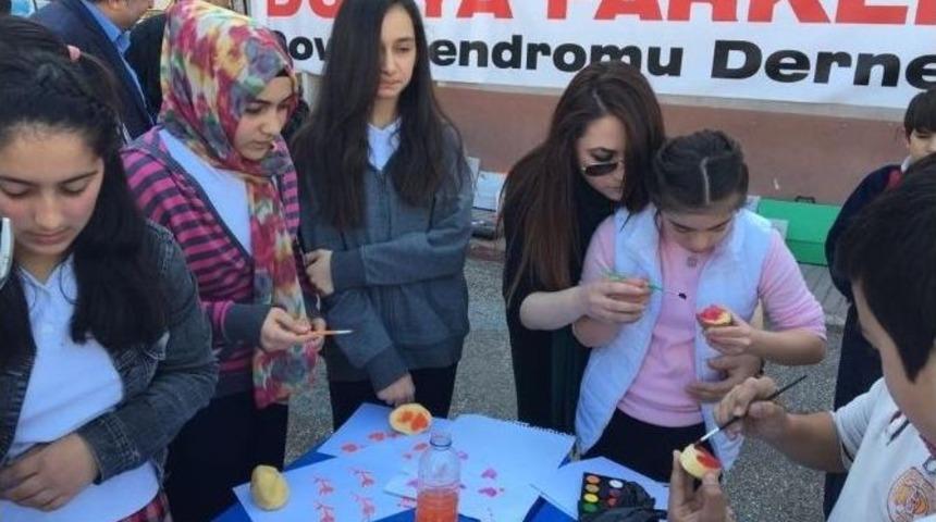 Down Sendromlu &Ccedil;ocuklarla &Ouml;ğrencileri Buluşturan Etkinlik