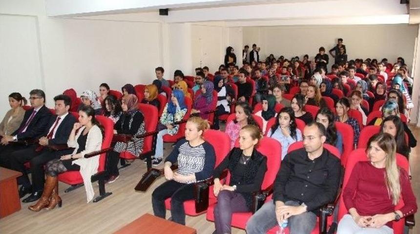 &Uuml;niversitede Akılcı İla&ccedil; Kullanımı Konferansı
