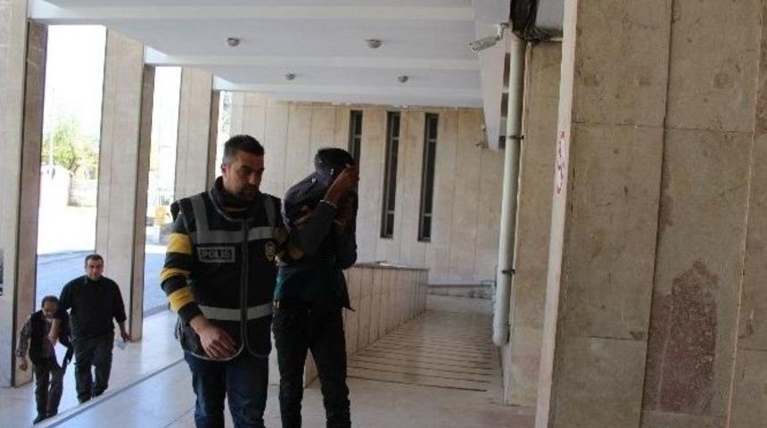 Telefon Dolandırıcıları Suçüstü Yakalandı