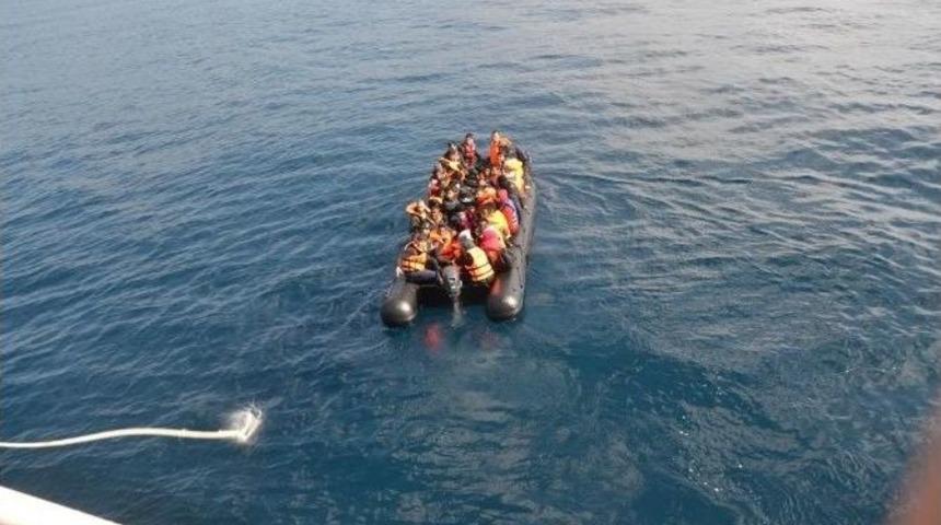 Ege&rsquo;de Mart Ayında 7 Bin 992 G&ouml;&ccedil;men Yakalandı