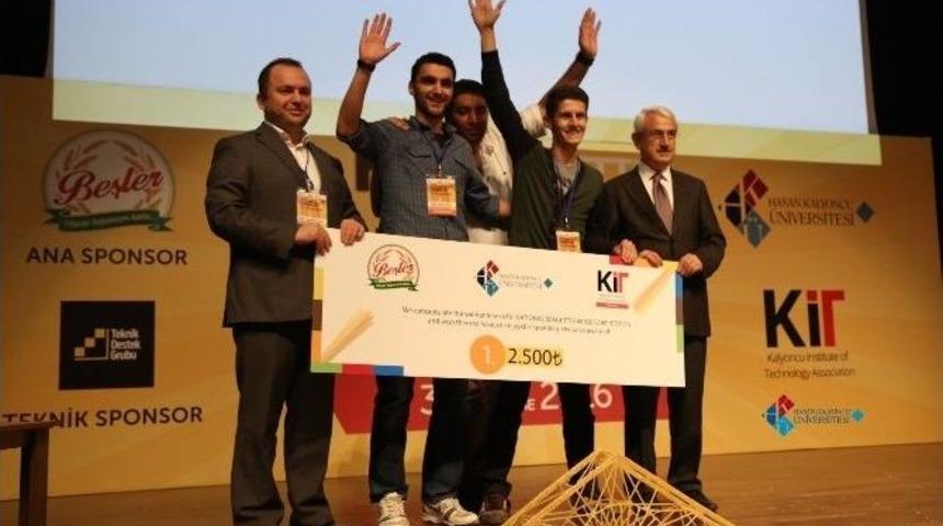 Makarnadan K&ouml;pr&uuml;ler Yarışt