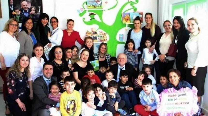 Kartal Belediyesi Kreşlerinde Hikayeler &rsquo;masal Ağacı&rsquo;ndan