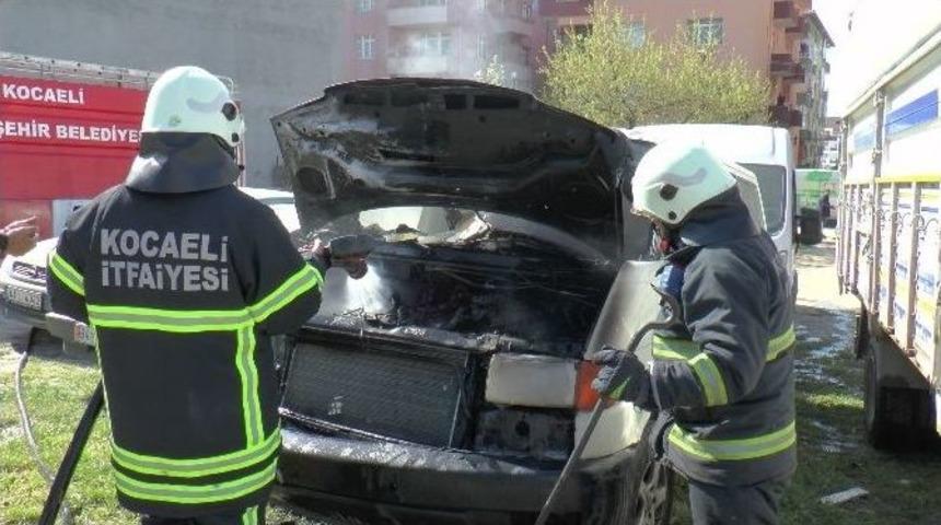 Yanan Aracını G&ouml;zyaşları İ&ccedil;inde İzledi