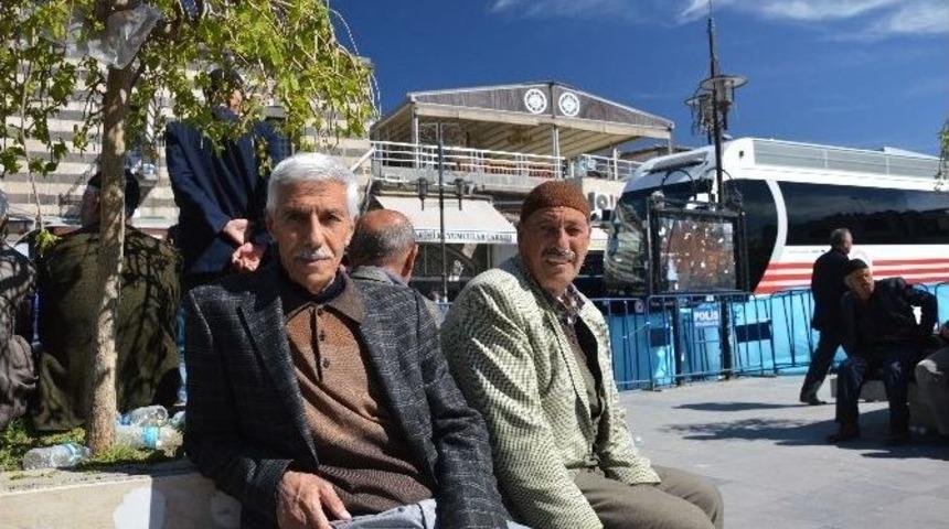 Davutoğlu&rsquo;nun Ziyareti Sur Halkını Heyecanlanırdı