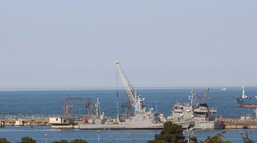 Askeri Gemiler Halka A&ccedil;ılıyor