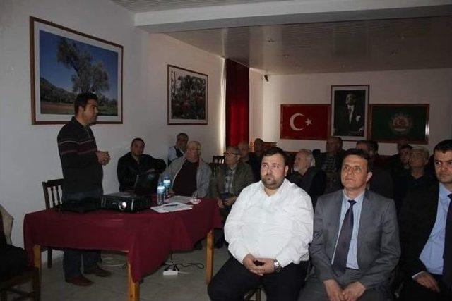 Ayvalık’ta Ziraat Odası’nın Eğitim Toplantıları Sürüyor