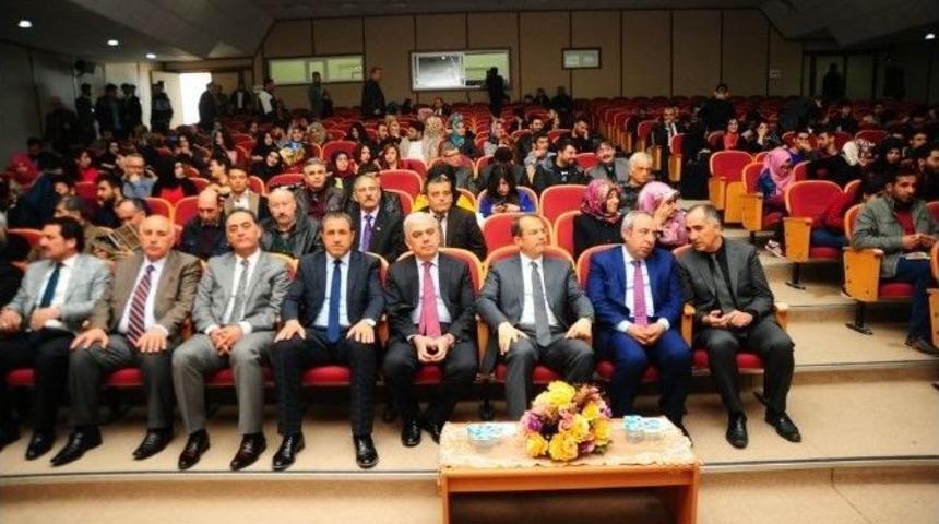 Van&rsquo;da &ldquo;sel&ccedil;uklular&rsquo;dan G&uuml;n&uuml;m&uuml;ze T&uuml;rk-ermeni İlişkileri&rdquo; Paneli