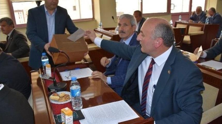 İl Genel Meclis Başkanlığına Ahmet S&ouml;zen Se&ccedil;ildi