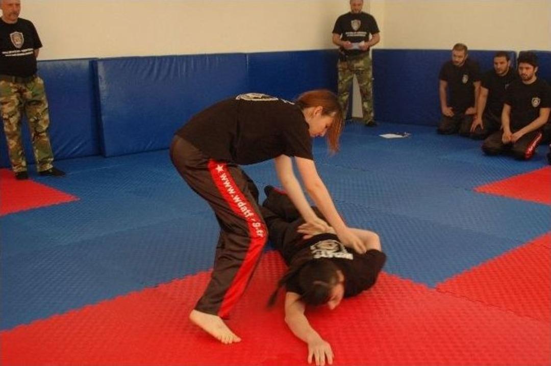 Yakın Savunma Dersi Alan G&uuml;mr&uuml;k Muhafaza Memurları, Ka&ccedil;ak&ccedil;ıların Korkulu R&uuml;yası Olacak