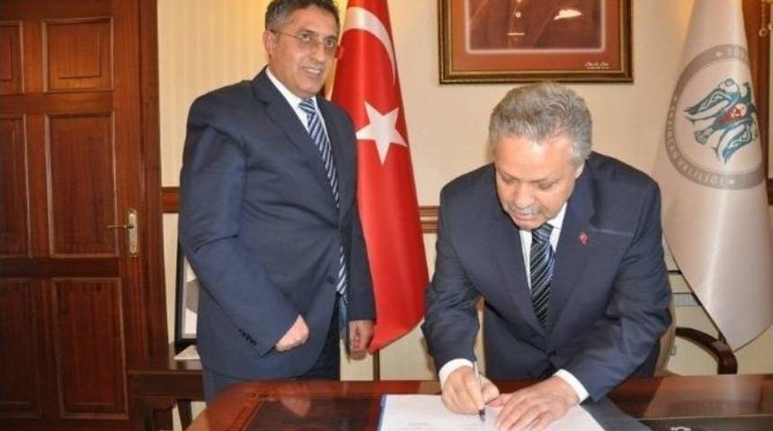 Kamuya Yararlı İşte &Uuml;cretsiz &Ccedil;alıştırılma İşbirliği Protokol&uuml; İmzalandı