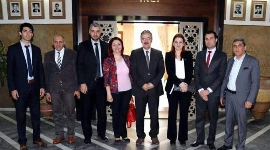 Vali Ayyıldız: &ldquo;&uuml;niversitemiz &Ccedil;ok &Ouml;nemli Bir Toplumsal Katkı Sağladı&rdquo;