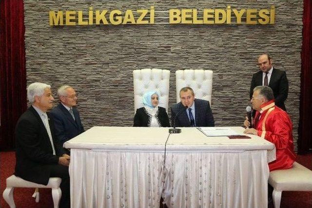 Başkan Büyükkılıç Boyraz Ve Ertüzel Ailelerinin Nikahını Kıydı