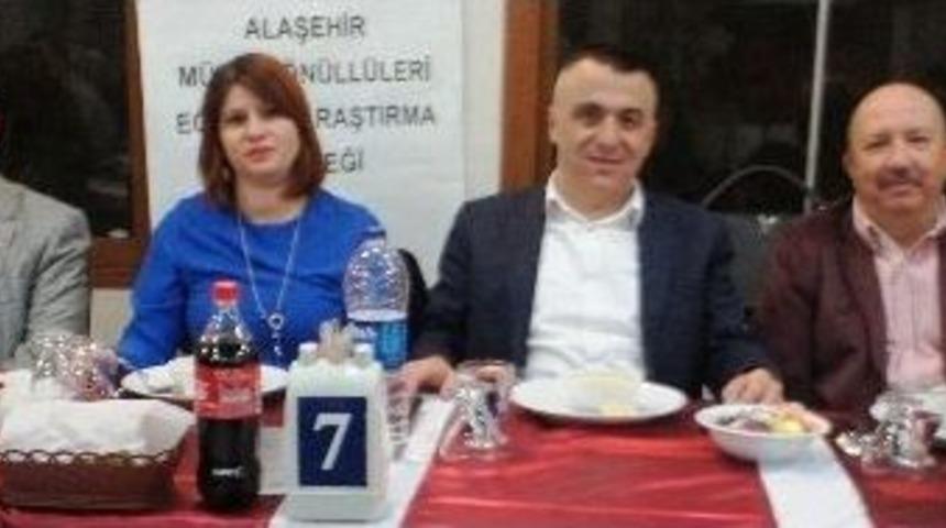 Alaşehir Tsm Korosu&rsquo;ndan Teşekk&uuml;r Yemeği