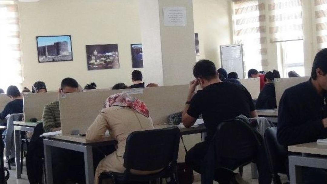 3 &Ouml;d&uuml;l&uuml;n 2&rsquo;si Diyarbakır&rsquo;a