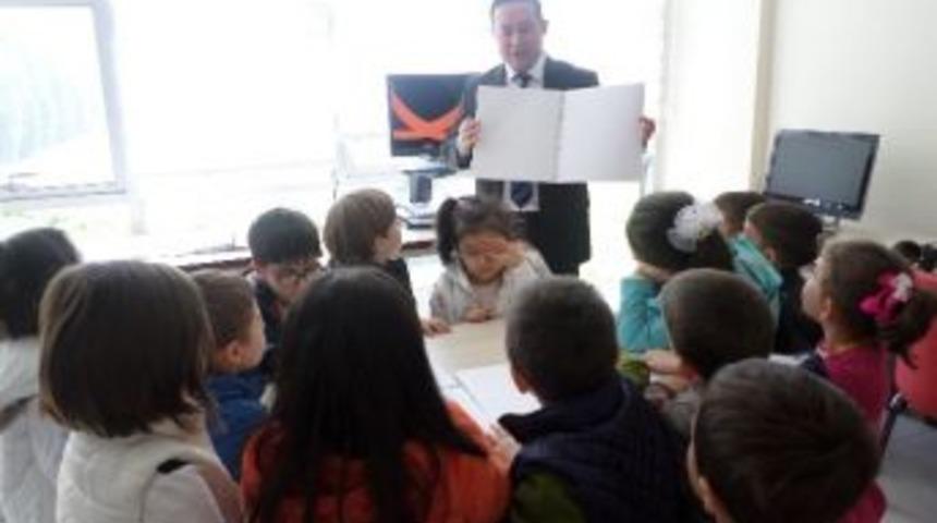 Minikler Kitaplarla Tanıştı