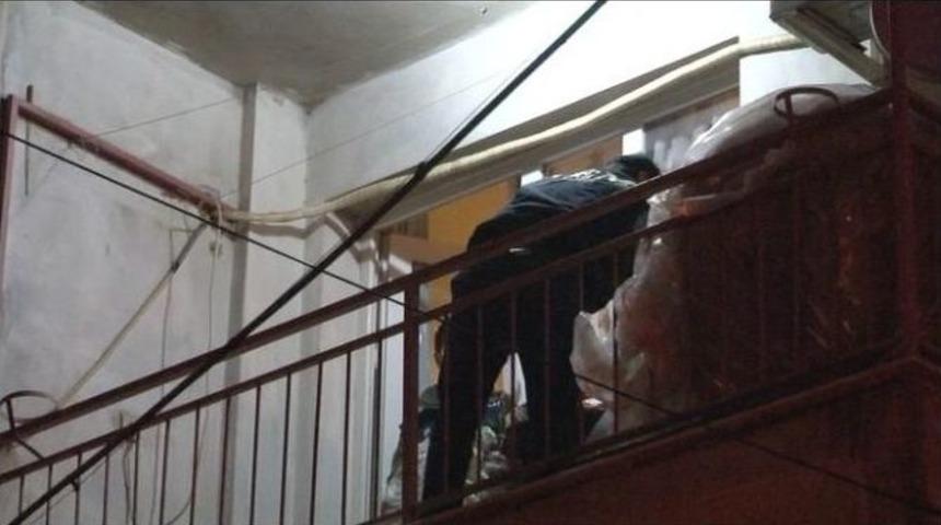 İzmir&rsquo;de Ter&ouml;r Operasyonu: Altı G&ouml;zaltı