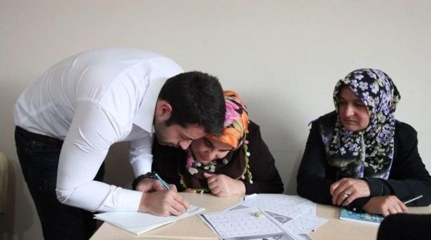 Odunpazarı&rsquo;nda Okuma-yazma Bilmeyen Kalmayacak