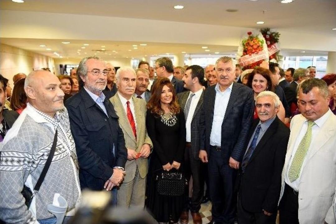 Seyhan Belediyesi &Ccedil;irkin Kral&rsquo;ı Unutmadı