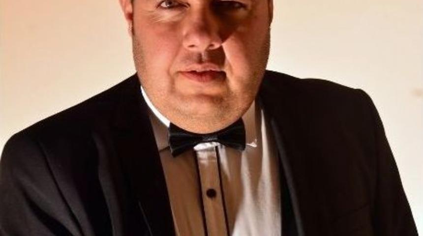 Yeni Bir Kola Kavuşmak İ&ccedil;in Alb&uuml;m &Ccedil;ıkardı