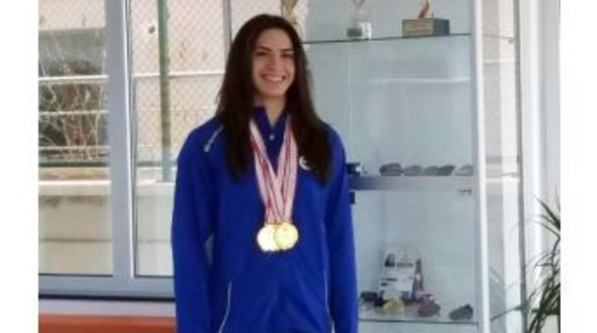 &rsquo;g&uuml;&ccedil;&rsquo;l&uuml; &Ouml;ğrencinin Y&uuml;zme Başarısı