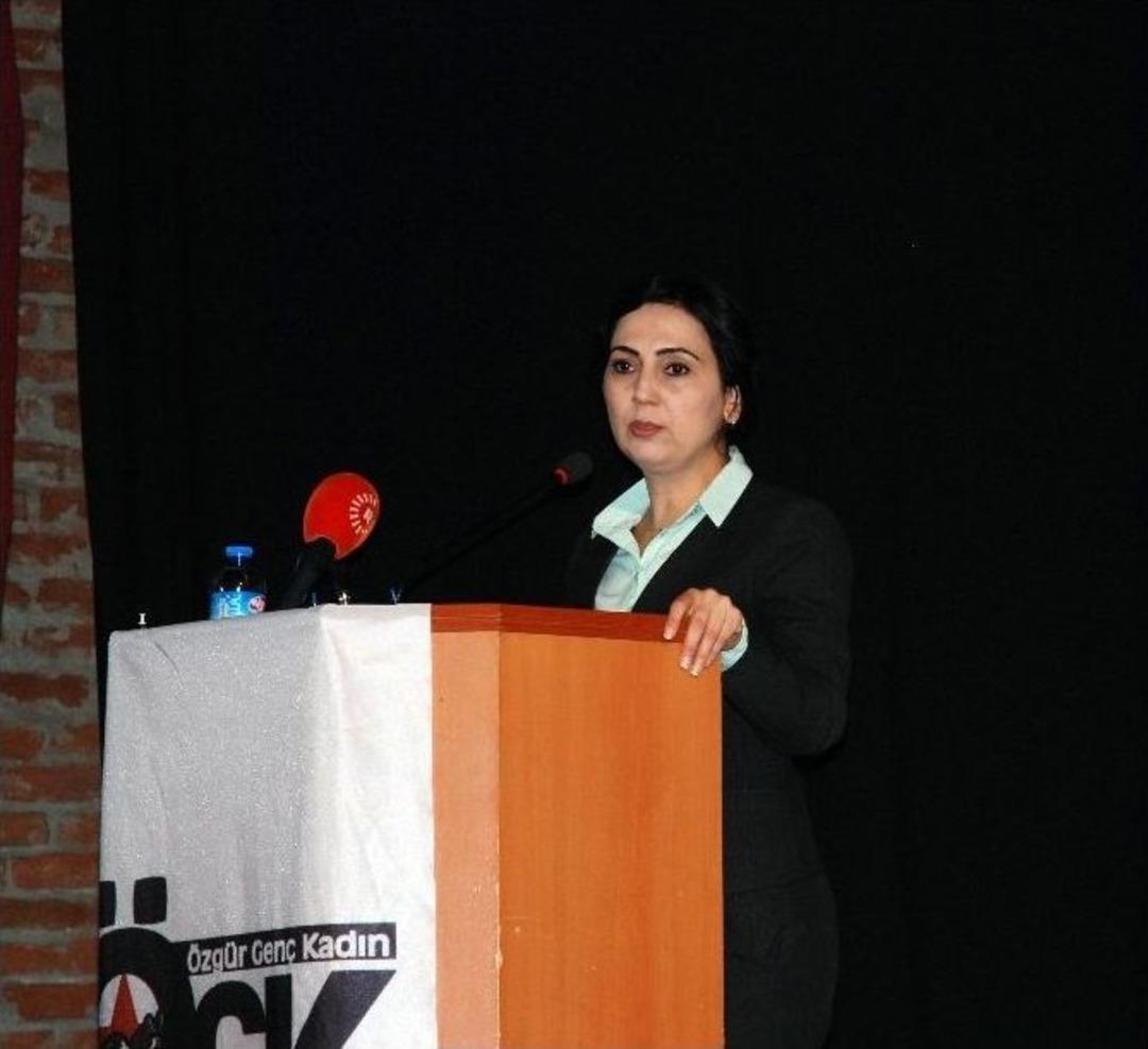 Figen Y&uuml;ksekdağ, &Ouml;gk&rsquo;nın Kadın Konferansına Katıldı