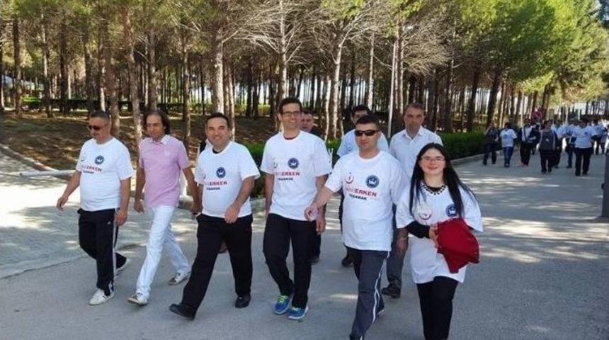 Kansere Farkındalık Y&uuml;r&uuml;y&uuml;ş&uuml;