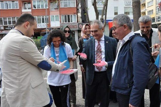 Balıkesir Ülkü Ocakları Otizme Dikkat Çekti