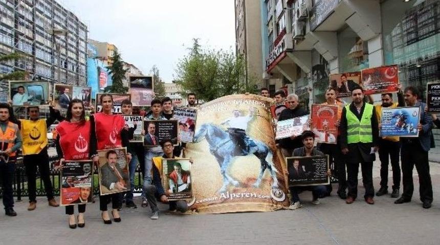 Alperenlerden Muhsin Yazıcıoğlu Fotoğraf Sergisi